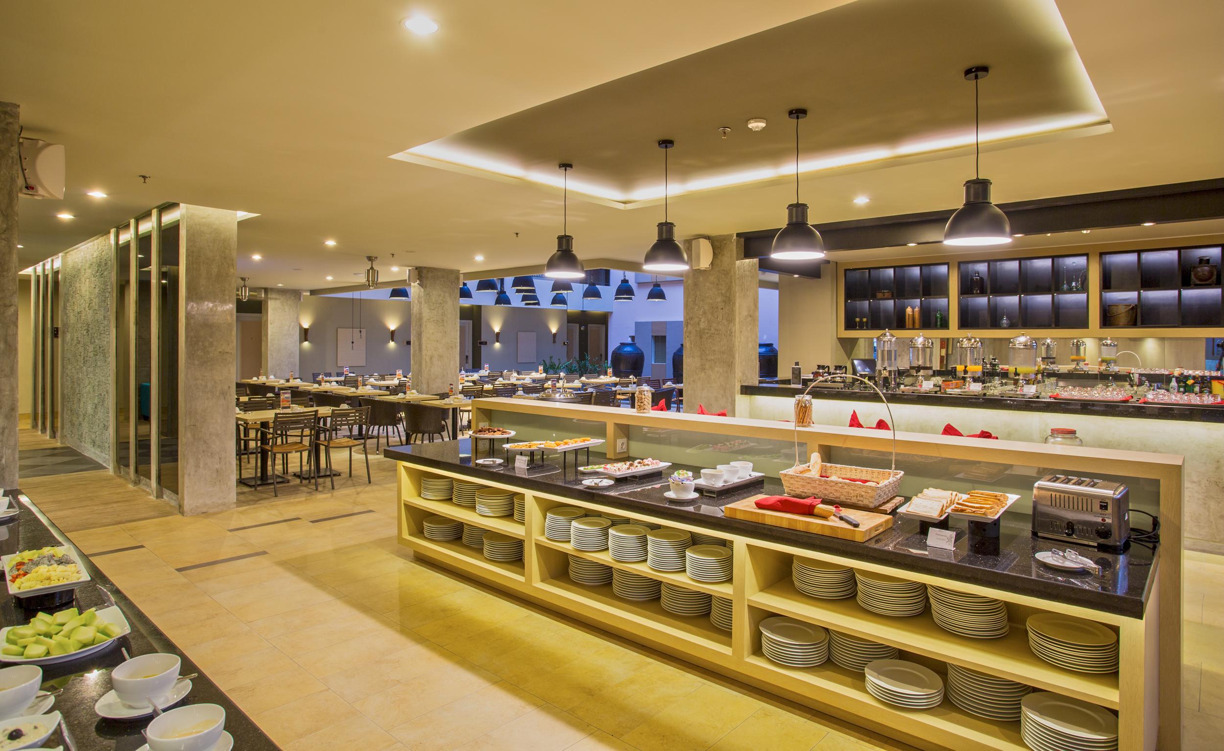Sevn Legian Hotel Екстериор снимка