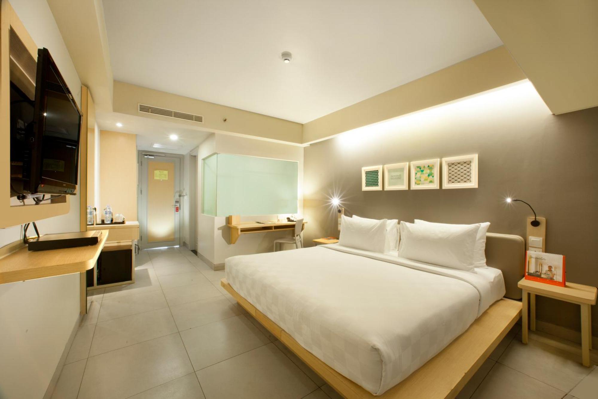 Sevn Legian Hotel Екстериор снимка