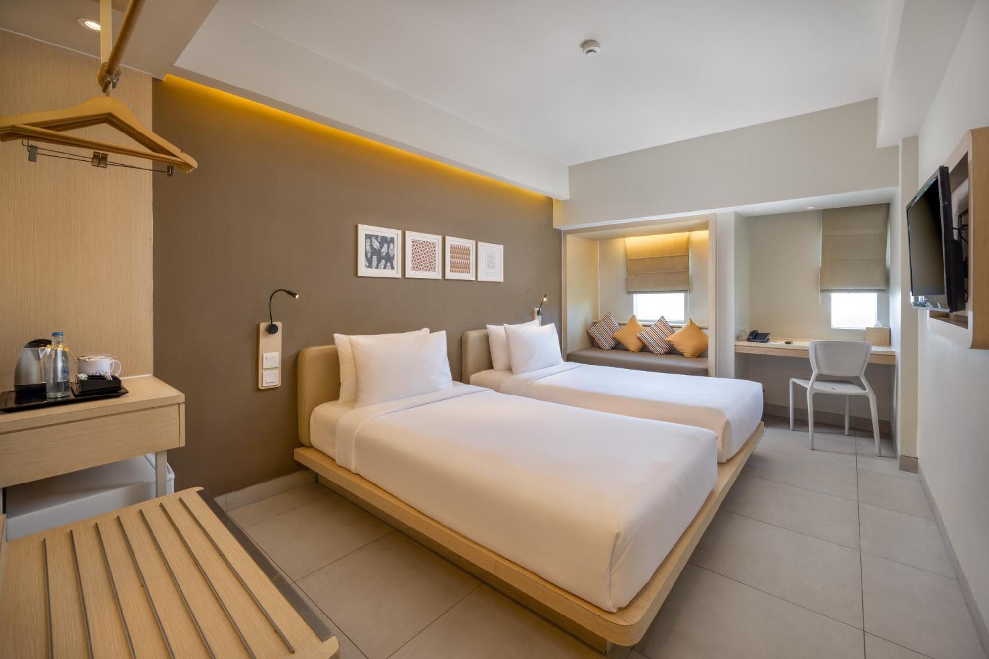 Sevn Legian Hotel Екстериор снимка