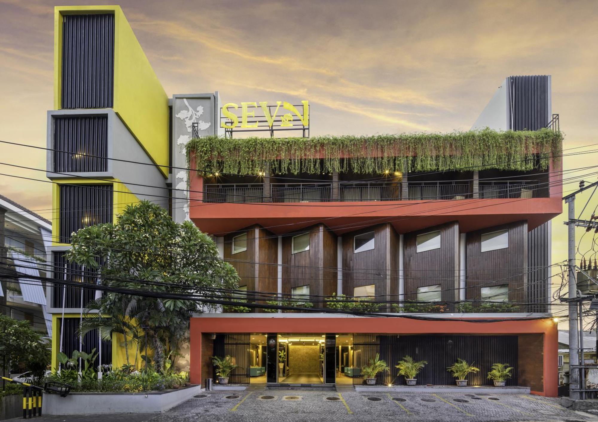 Sevn Legian Hotel Екстериор снимка