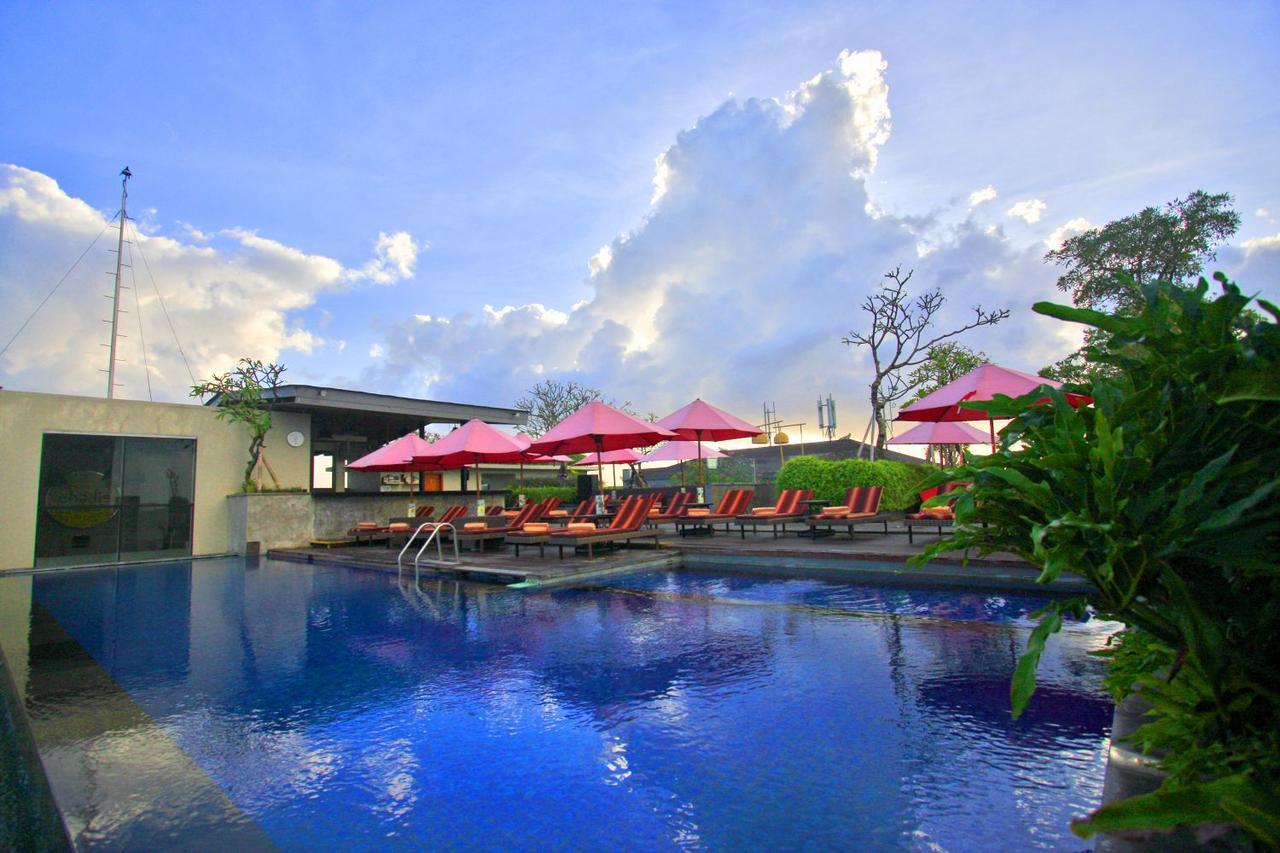 Sevn Legian Hotel Екстериор снимка