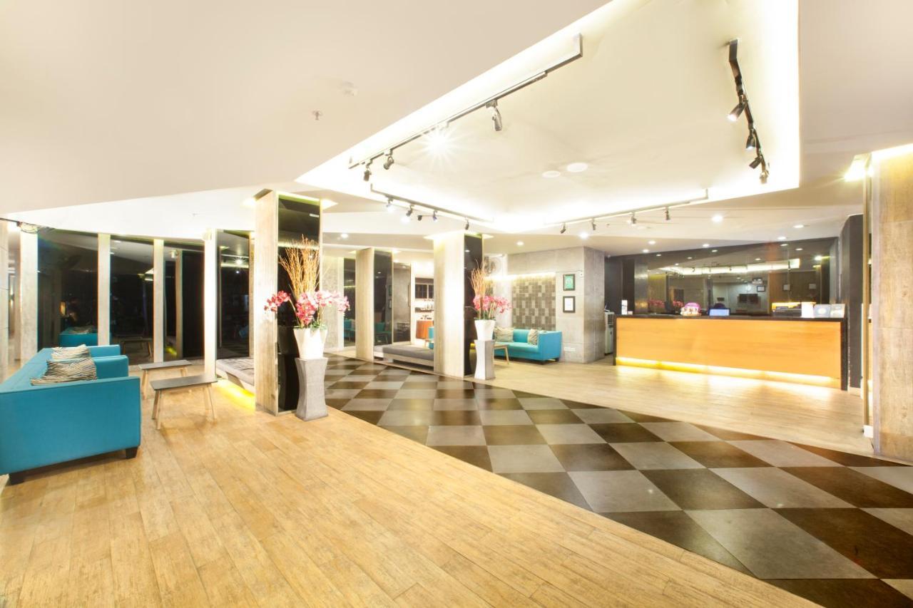 Sevn Legian Hotel Екстериор снимка